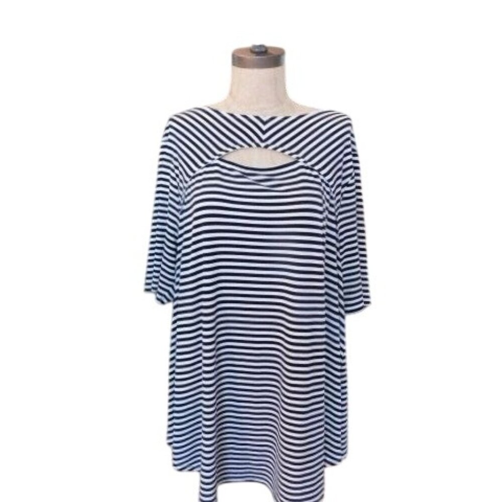 Chico's Size XL (3) Striped Keyhole Front STRETCH Top Blouse